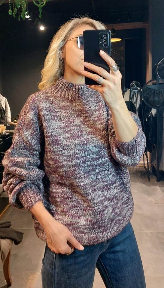 BORDO GRİ KIRÇILLI KAZAK