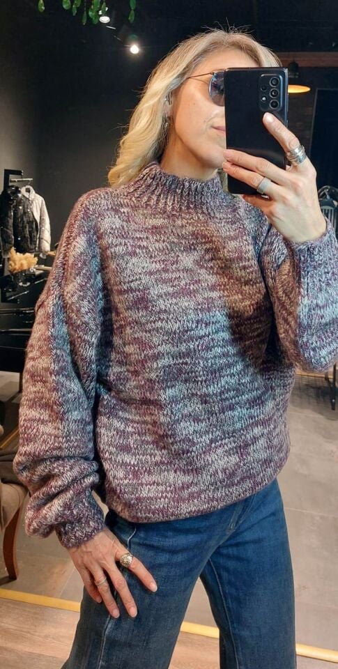 BORDO GRİ KIRÇILLI KAZAK