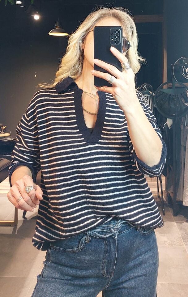 ÇİZGİLİ LACİVERT KAZAK