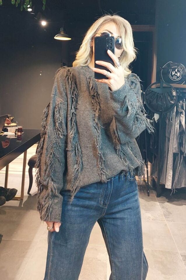 SAÇAK DETAY GRİ KAZAK