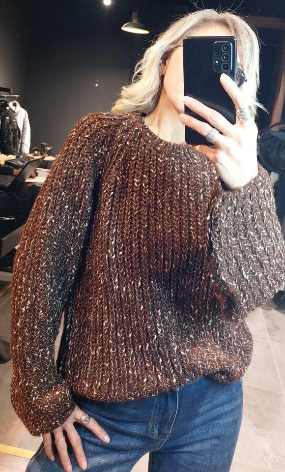 KAHVE KIRÇILLI KAZAK