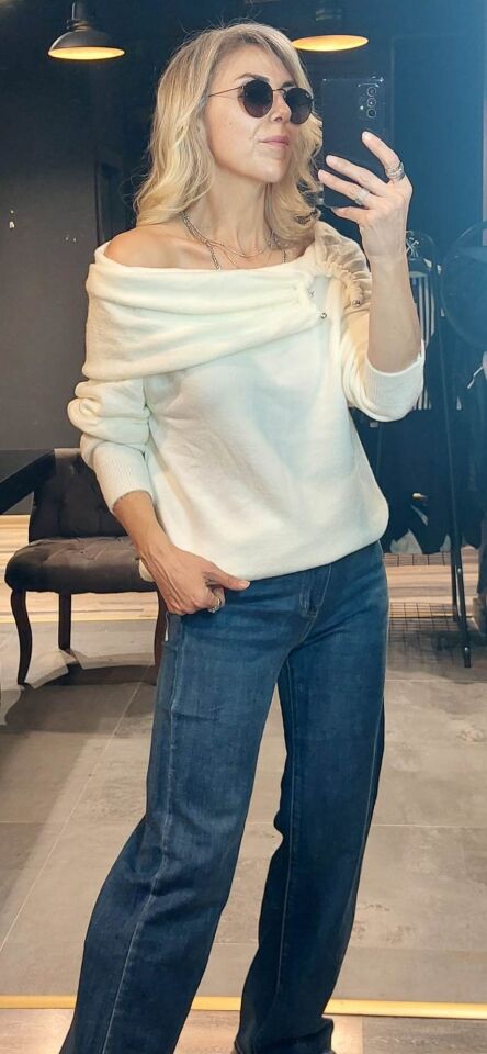 KAYIK YAKA KREM KAZAK