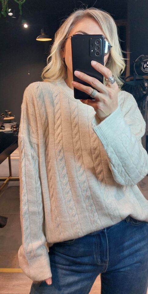 SAÇ ÖRGÜLÜ BEJ KAZAK