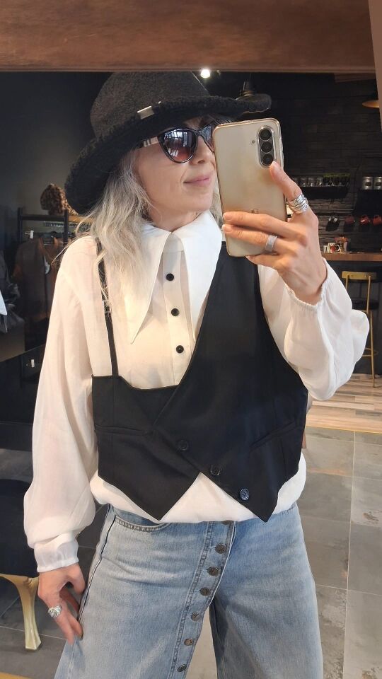 TASARIM YELEKLİ GÖMLEK